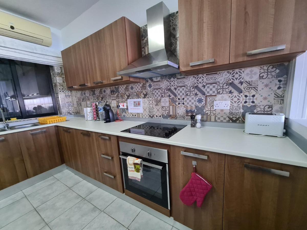Spacious Seafront Apt Next To Sliema-Valeta Ferry Buitenkant foto