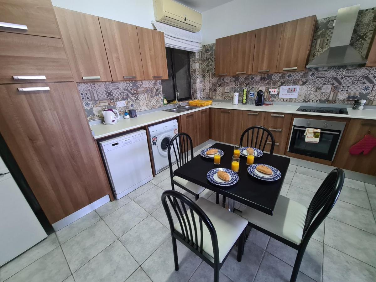 Spacious Seafront Apt Next To Sliema-Valeta Ferry Buitenkant foto