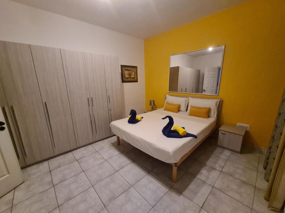 Spacious Seafront Apt Next To Sliema-Valeta Ferry Buitenkant foto
